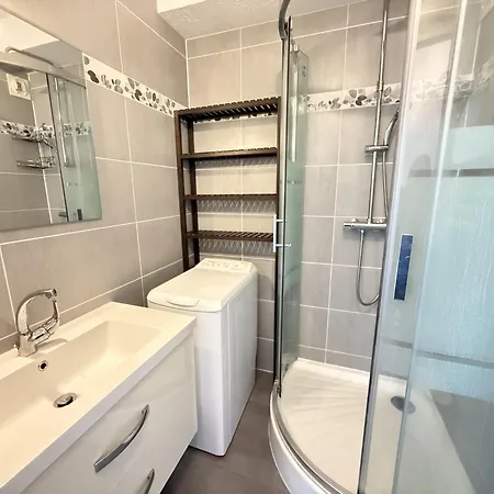 Sol-y-days Fleurie 1 Grande Terrasse Et Parking *